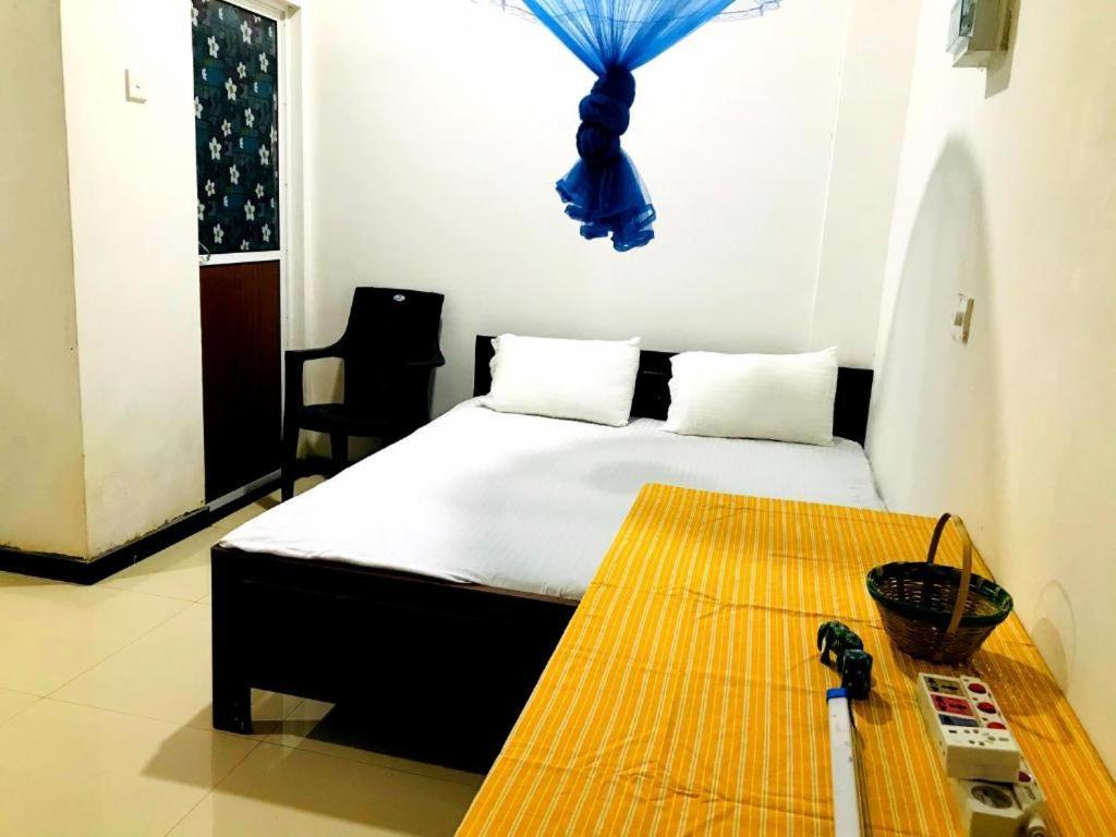 Hotel New Coral Garden Weligama Habitación foto
